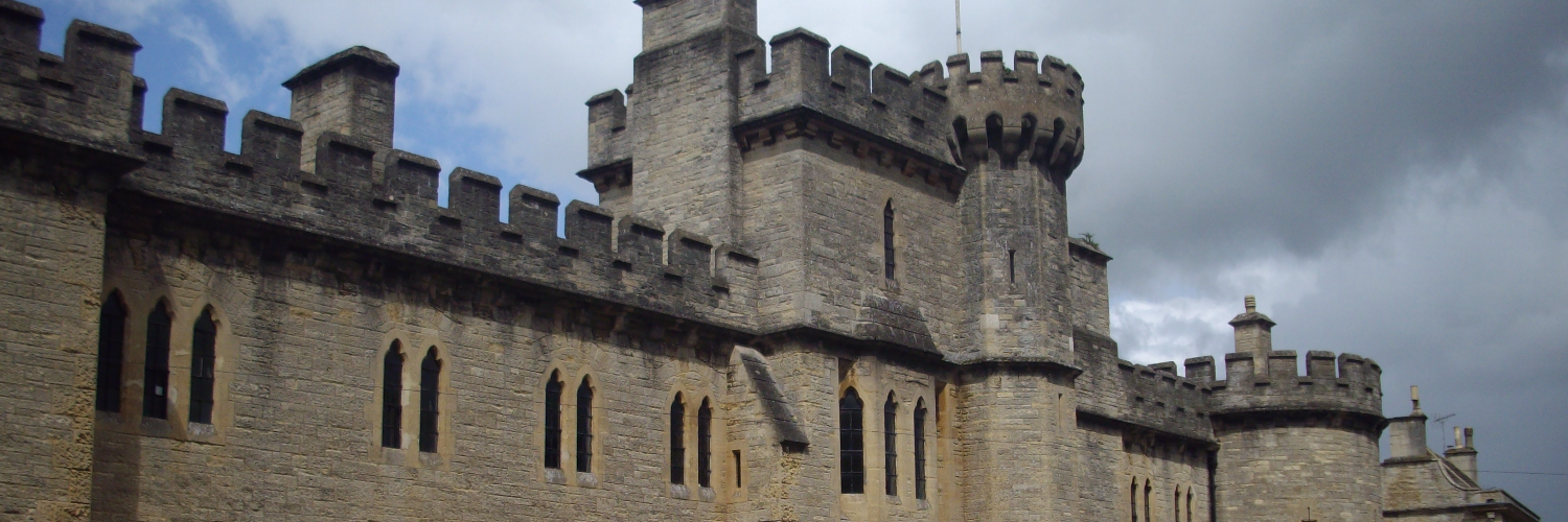 Cirencester college building